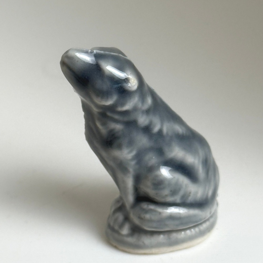 Vintage Wade Whimsies Red Rose Tea American Series #5 Timber Wolf